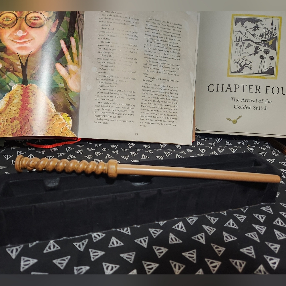 Arthur Weasley's Wand from Harry Potter Mystery Wand Series